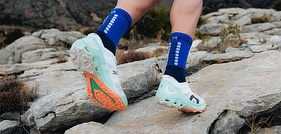 Compressport Ultra Trail Socks V2.0 dazz blue / blues ponožky na trailové běhy