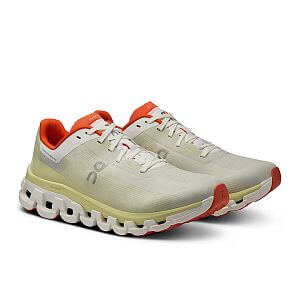 On Cloudflow 4 W white/hay dámské běžecké tempové boty
