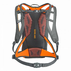 1236-6405-Salewa-Winter-Train-26-BP-pumpkin-back