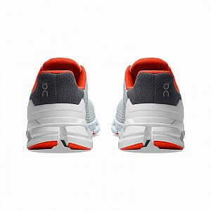 21.99032-On-Running-Cloudflyer-M-glacier-flame-back