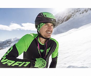 48471-0900-Dynafit-DNA-Helmet-black-green-skier