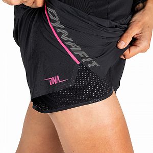 71439-0911-Dynafit-W-2-1-Split-Shorts-black-out-detail