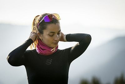 Compressport 3D Thermo Ultralight Headtube magenta sportovní nákrčník