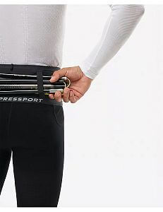 Compressport Free Belt Pro 2.0 black/white běžecký opasek s kapsami a úchyty na hole a startovní číslo