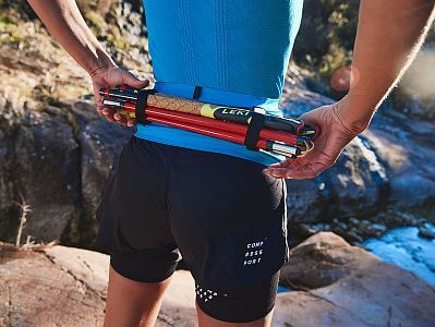 Compressport Free Belt Pro hawaiian ocean  běžecké hole