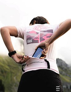 Compressport Free Belt Pro - UTMB 2025 roseate spoonbill běžecký opasek telefon gely softlfask bunda hole
