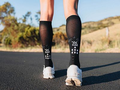 Compressport Full Socks Oxygen black běžecká podkolenky