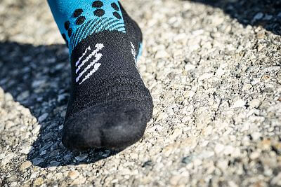 Compressport Full Socks Winter Run mosaic blue/black protiskluzové