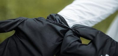 Compressport Hurricane Waterproof Mittens black běžecké nepromokavé rukavice lem