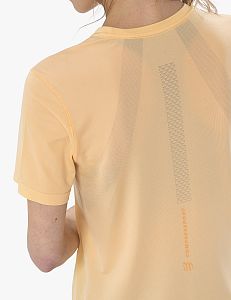 Compressport Performance SS TShirt W impala / buff orange dámské běžecké tričko detail