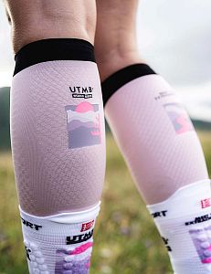 Compressport Pro Racing Socks V4.0 Trail - UTMB 2025 white/roseate běžecké trailové ponožky kolekce UTMB s lýtkovými návleky