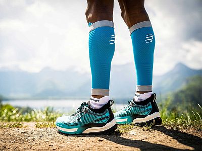 Compressport R2 3.0 hawaiian ocean/alloy návleky s kompresí