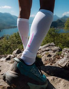 Compressport R2 3.0 - UTMB 2026 - white
 běžecké kompresní lýtkové návleky