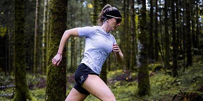 Compressport Trail Racing SS TShirt W jacaranda dámské běžecké tričko