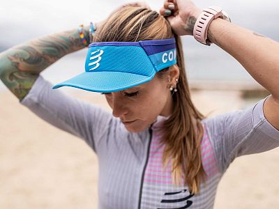 CU00005B_507_0TU-Compressport-Visor-Ultralight-light-blue-front