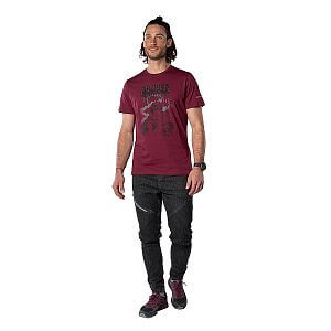 Dynafit 24/7 Artist Series Cotton T-Shirt M burgundy/powder hounding přední pohled na postavě