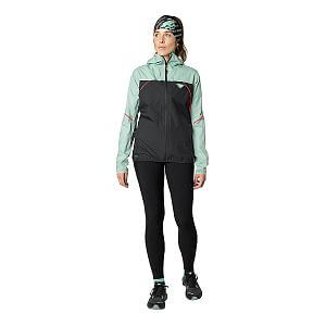 Dynafit Alpine 3L Jacket W jadelite přední pohled na postavě 