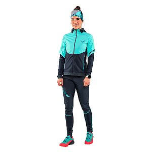 Dynafit Alpine Hybrid JKT W marine blue přední pohled na postavě