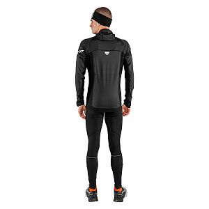 Dynafit Alpine Long Sleeve Shirt Men black out zadní pohled na postavě