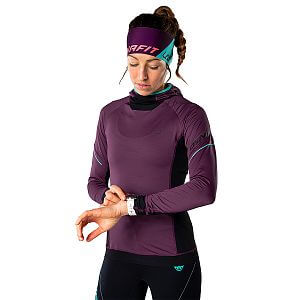 Dynafit Alpine Long Sleeve Shirt W royal purple přední pohled na postavě detail