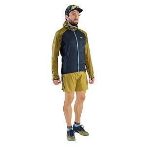 Dynafit Alpine Pro 2in1 Shorts M army přední pohled na postavě