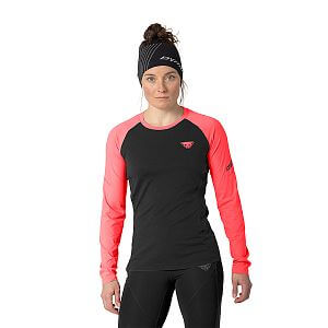 Dynafit Alpine Pro L/S Tee W ultra coral přední pohled na postavě detail