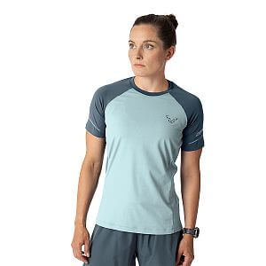 Dynafit Alpine Pro S/S Tee W cloud blue dámské běžecké tričko