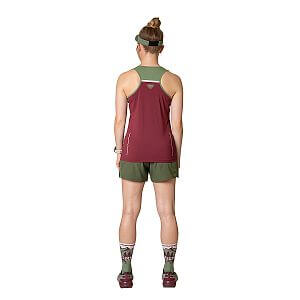 Dynafit Alpine Pro Tank W burgundy zadní pohled na postavě