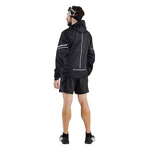 Dynafit Alpine shorts M black out zadní pohled na postavě