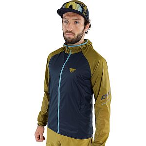 Dynafit Alpine Wind Jacket M army přední pohled na postavě detail