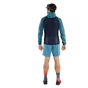 Dynafit Alpine Wind Jacket M storm blue zadní pohled na postavě