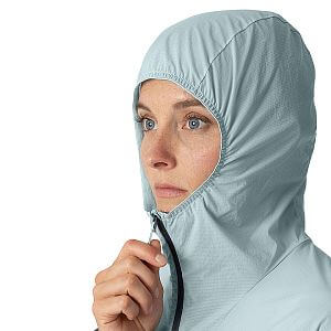 Dynafit Alpine Wind Jacket W cloud blue dámská běžecké ultralehká minimalistická bunda větrovka s kapucí