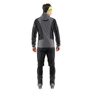 Dynafit Mezzalama Polartec Alpha Jacket M black out / magnet zadní pohled na postavě