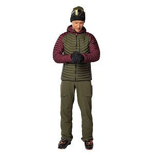 Dynafit Radical Down RDS Hooded Jacket M burgundy přední pohled na postavě