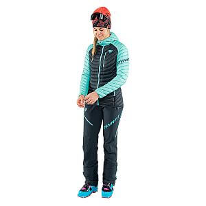 Dynafit Radical Down RDS Hooded Jacket W marine blue/3010 přední pohled na postavě