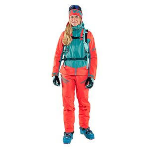 Dynafit Radical Gore-Tex Jacket Women hot coral přední pohled na postavě