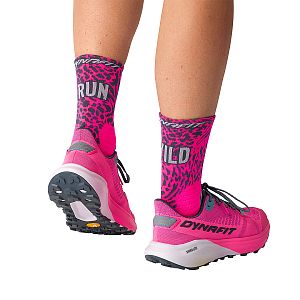 Dynafit Run Wild Crew Socks pink glo