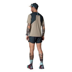 Dynafit Sky Shirt M rock khaki zadní pohled na postavě
