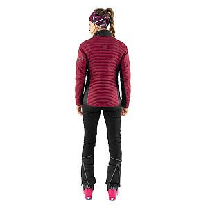 Dynafit Speed Insulation Jacket Women beet red zadní pohled na postavě