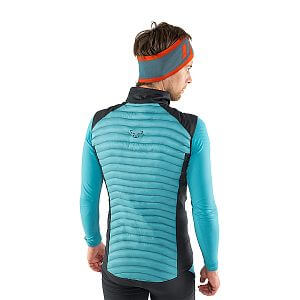 Dynafit Speed Insulation Vest Men storm blue zadní pohled na postavě