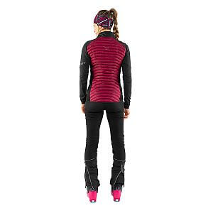 Dynafit Speed Insulation Vest Women beet red zadní pohled na postavě