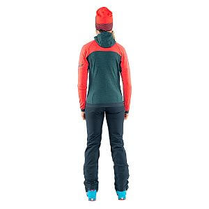 Dynafit Tour Wool Thermal W Hoody hot coral zadní pohled na postavě