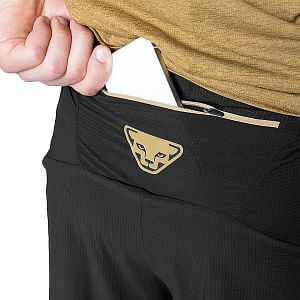 Dynafit Trail 2in1 short M black out tobacco detail zadní kapsa
