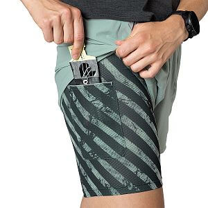 Dynafit Trail 2in1 short W jadelite detail kapsa