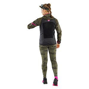 Dynafit Trail Graphic Tights W winter moss / exagon camo zadní pohled na postavě