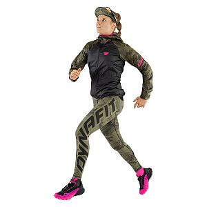 Dynafit Trail Graphic Wind Jacket Women winter moss/exagon camo dámské běžecká bunda lehká