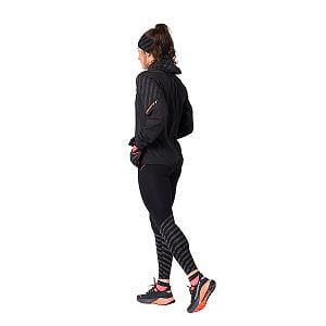 Dynafit Trail Reflective Wind JKT W black out dámská běžecká bunda s kapucí a reflexními prvky