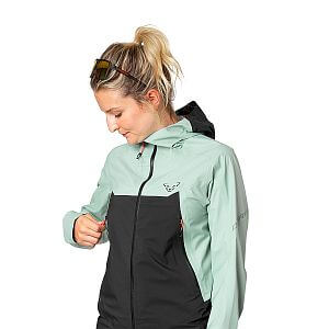 Dynafit Transalper 3L Jacket W jadelite dámská nepromokavá outdoorová bunda náprsní kapsy