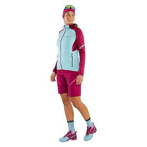 Dynafit transalper PTC Hooded jacket W beet red přední pohled na postavě