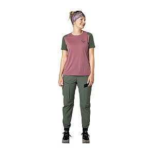 Dynafit Transalper S/S Tee W dark rose přední pohled na postavě